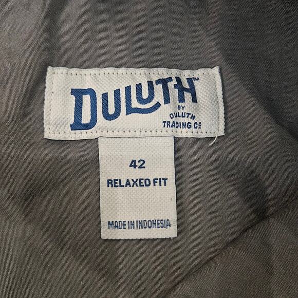 Duluth Trading Co Men’s Shorts Lot of 2 Size 42 Cargo Flat Front Gray Black - Picture 16 of 16